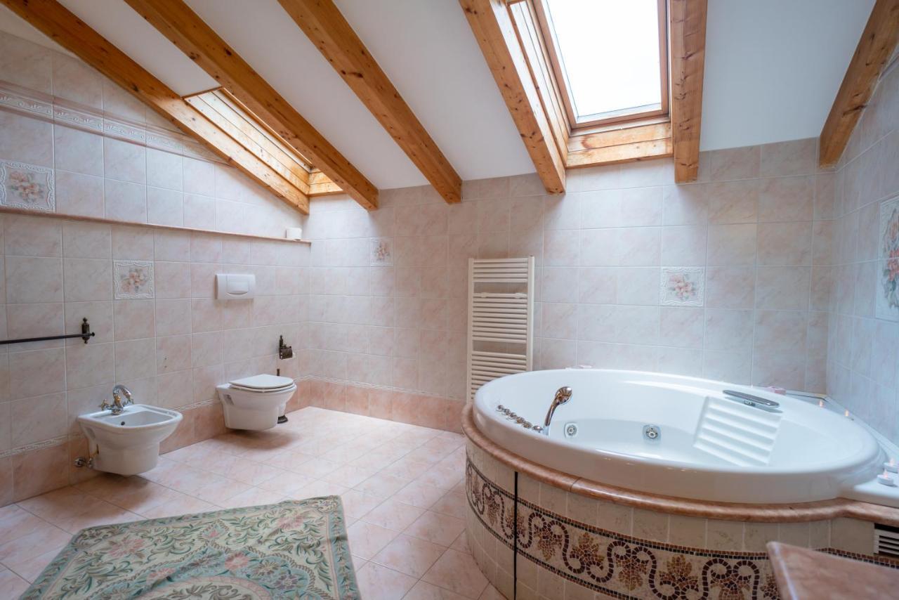 La Casa Di แตร์ลาโก ภายนอก รูปภาพ