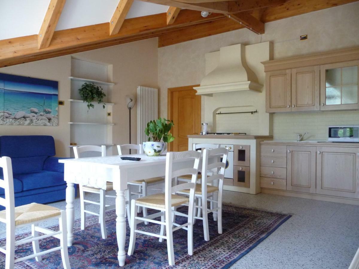 La Casa Di แตร์ลาโก ภายนอก รูปภาพ